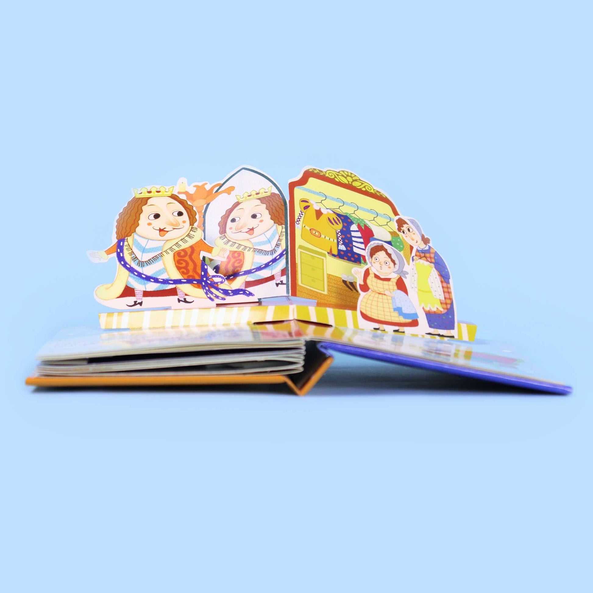 مشهد ثلاثي الأبعاد من القصة يُظهر الإمبراطور وخداع الخياطين